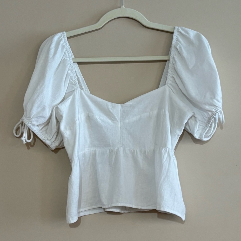 😍2/$20 NWT Sim & Sam M Linen Blend Empire Waist Smocked Puff Sleeve Crop Blouse